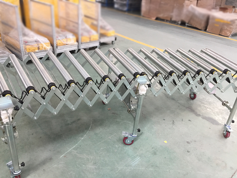 toothed belt driven flexible expandable roller conveyor 歯付きベルト駆動型柔軟な拡張可能なローラーコンベア