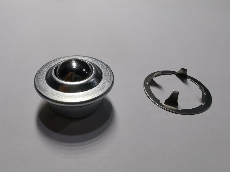 クリップ付きのBTU