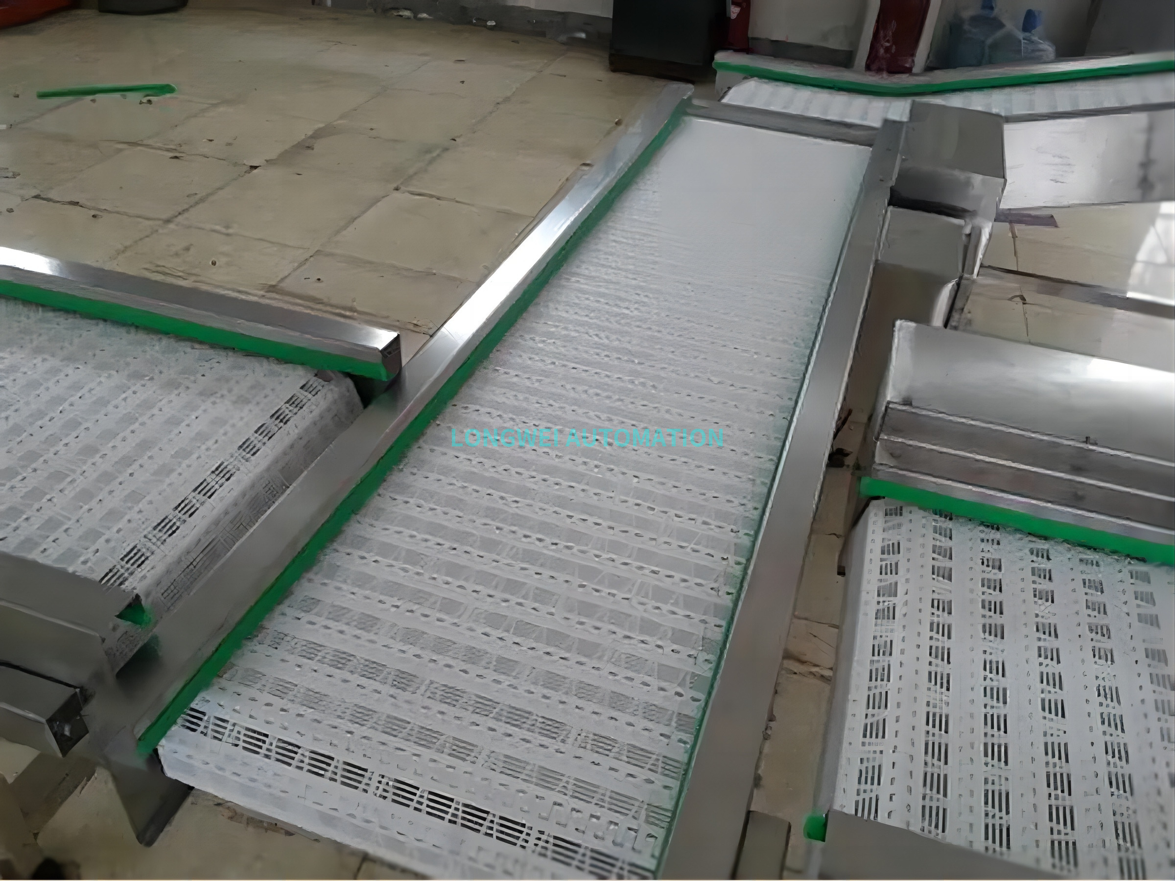 プラスチックおよびステンレス鋼モジュラーワイヤーメッシュベルトコンベヤー