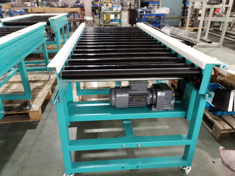 単一スプロケット駆動ローラーコンベア