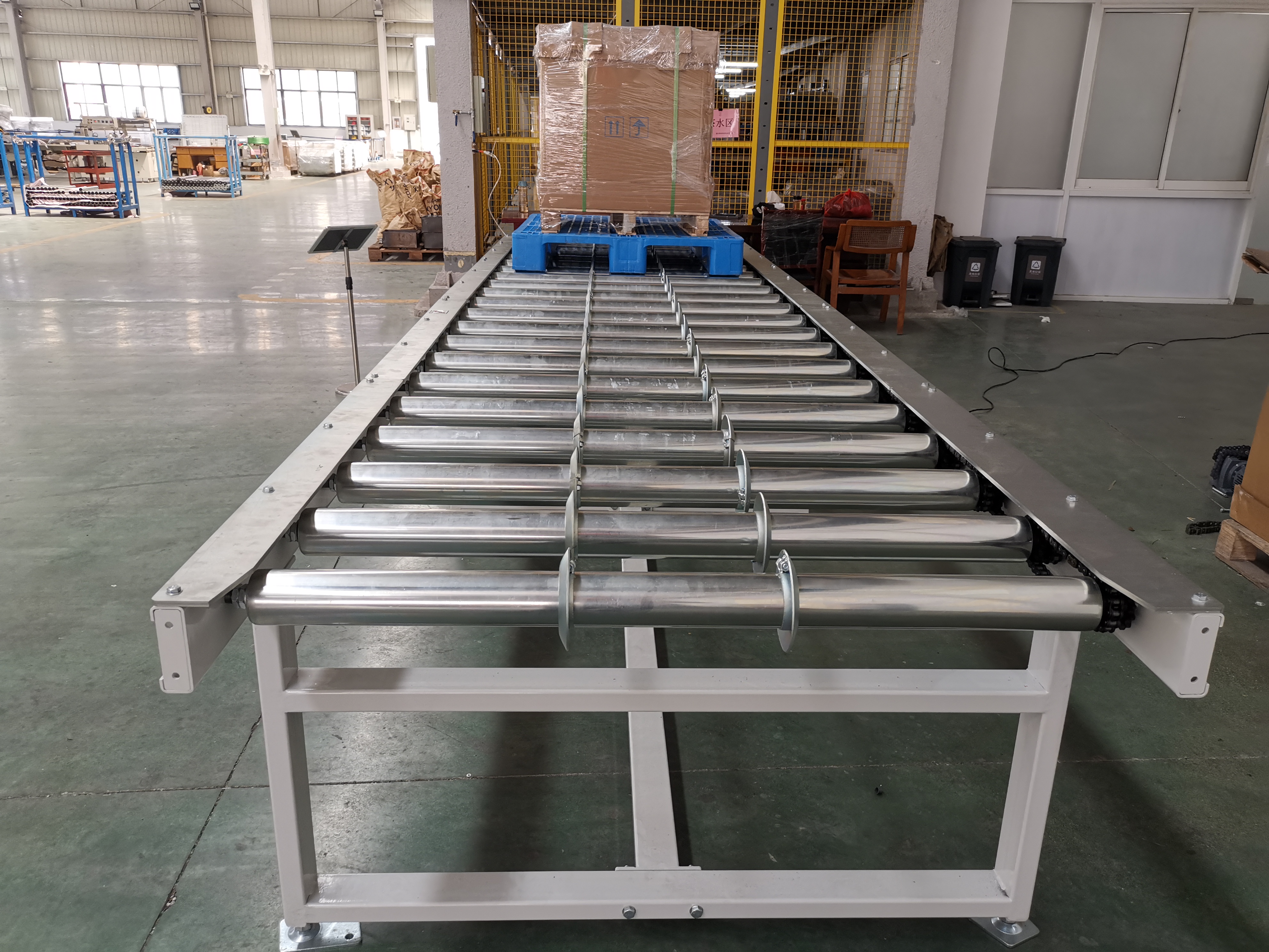 フランジ付きパレットスチールローラー