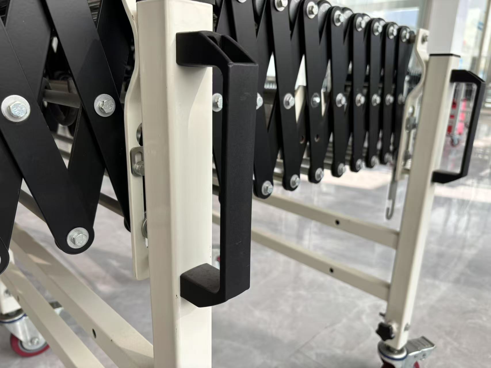 柔軟な拡張可能なローラーコンベアハンドル